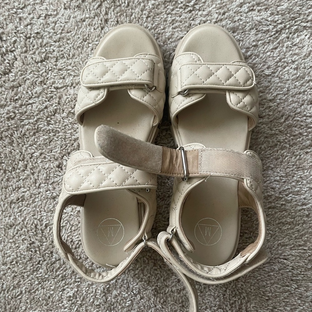 Chunky Sandles